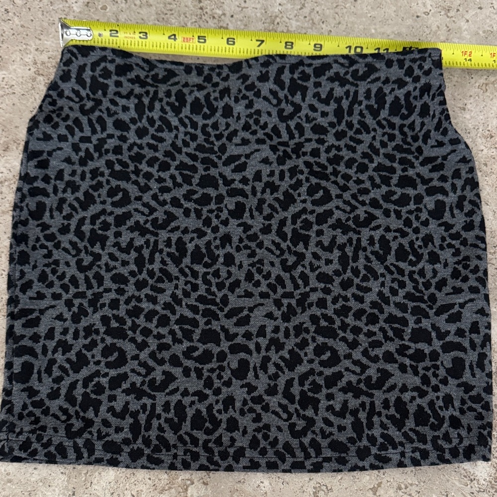 Sans Souci Black and Gray Patterned Mini Skirt